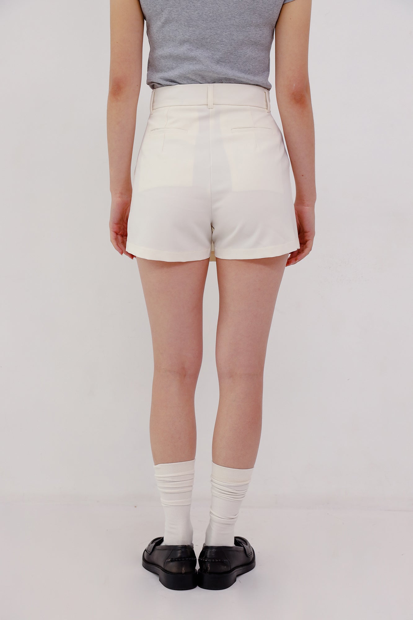 #color_ivory